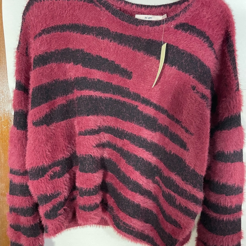 Francesca Fuzzy sweater